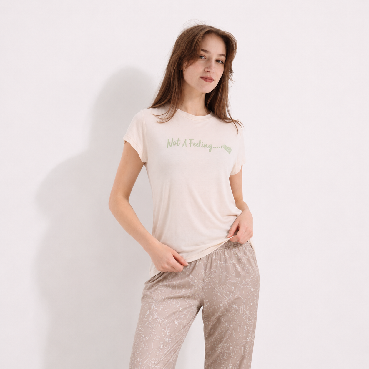 T-Shirt & Printed Pajama Set 8147