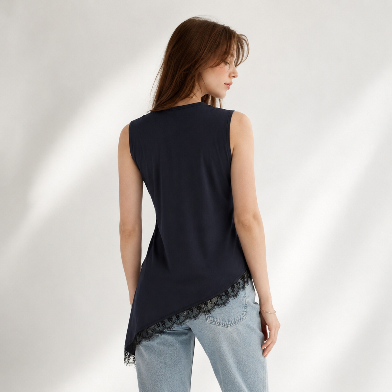 Sleeveless Lace Trim Shirt 11523